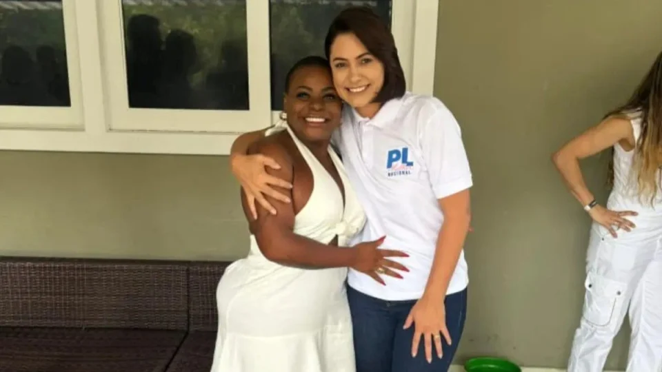 Jojo Todynho diz que vai “suspender” músicas com tema LGBT+ após foto com Michele Bolsonaro