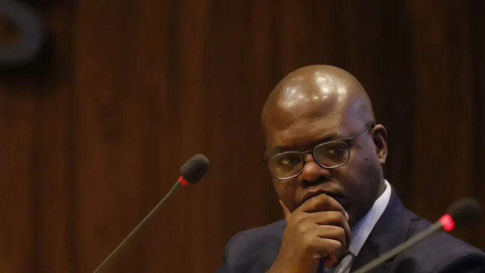 Suposta vítima de Silvio Almeida será ouvida pela PF