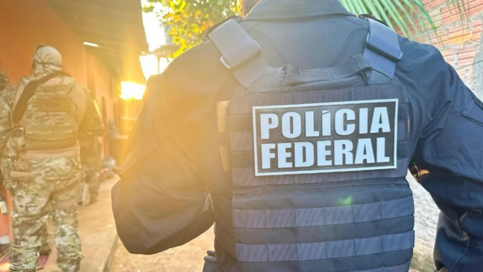 PF combate garimpo ilegal em Terras Yanomami com ações em RR e RO