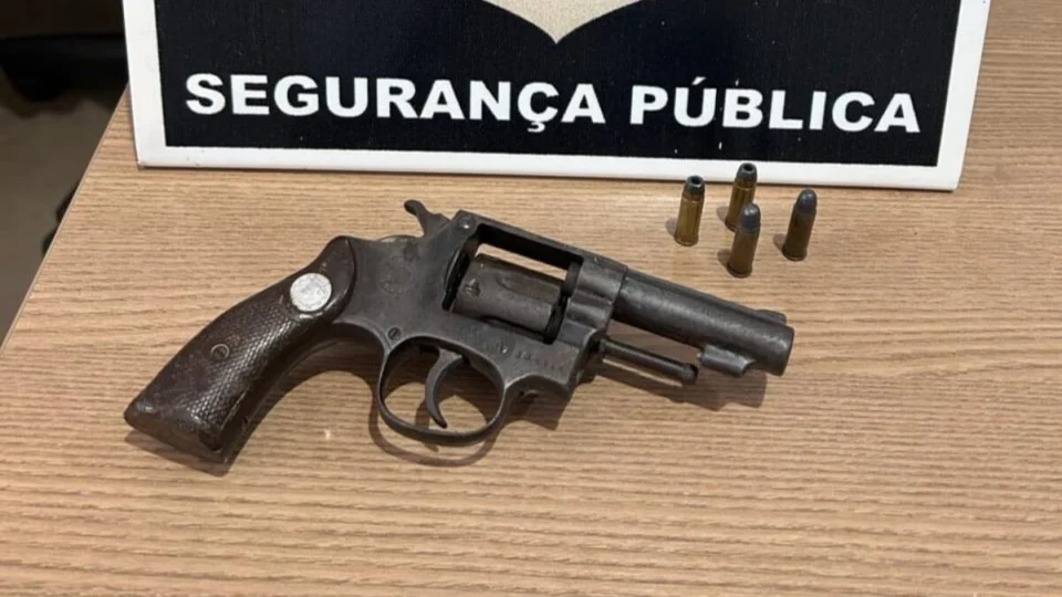 Posse ilegal de arma de fogo leva à prisão em Paraíso do TO