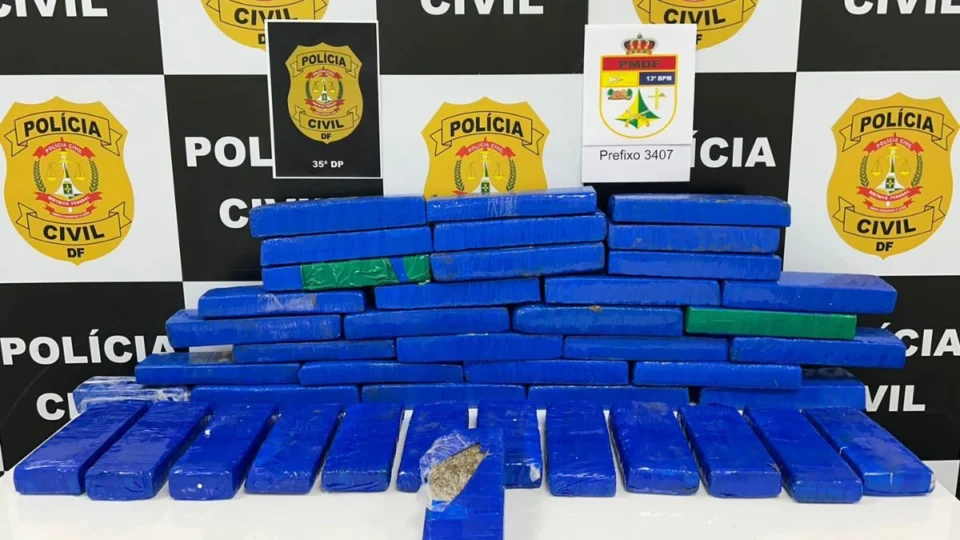 Duas mulheres são presas por tráfico de drogas no DF