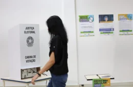 Eleições 2024: Eleitor pode levar cola para a cabine de votação?