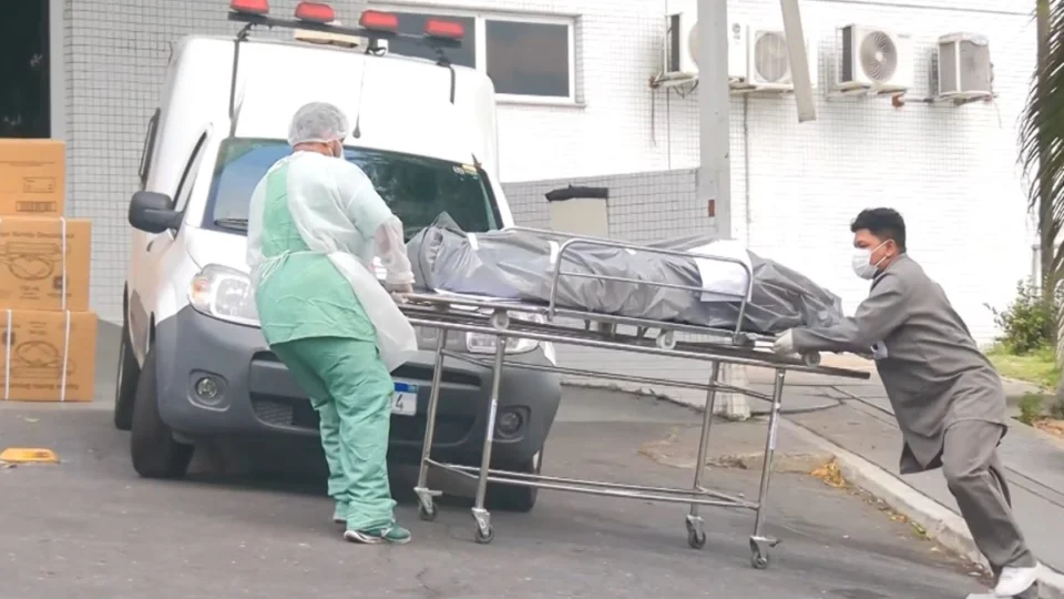 Hospital 28 de Agosto: vídeo mostra ao menos uma morte após queda de energia