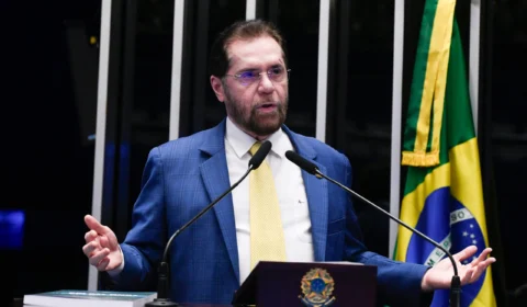 BR-319: Indignado, Plínio Valério desabafa: ‘não dá mais para suportar’