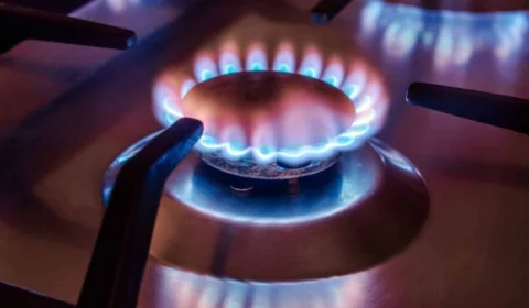 Auxílio Gás: como funciona o benefício e quem tem direito; confira