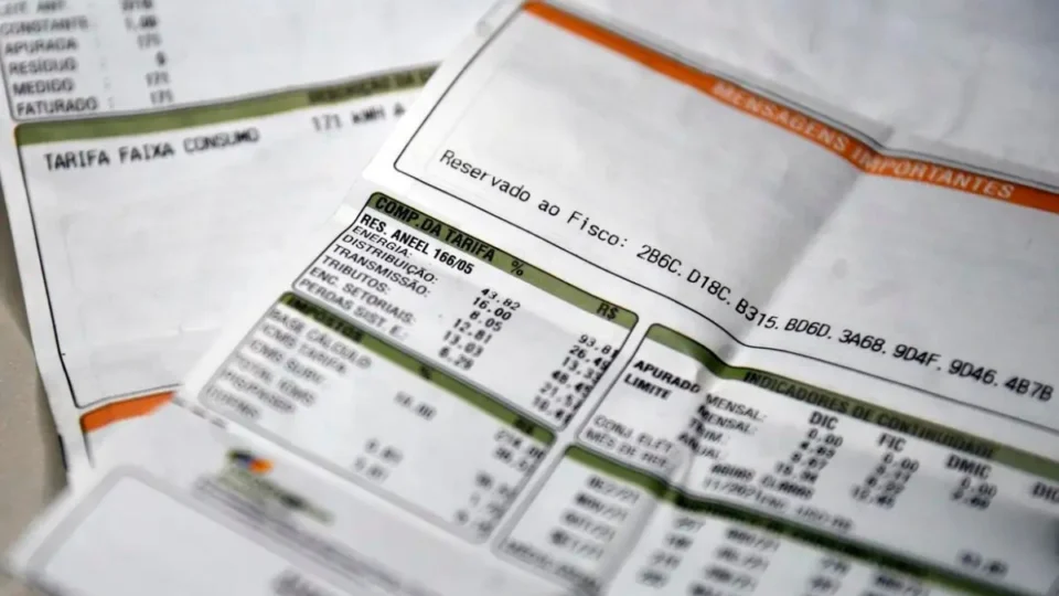 Acre tem desconto na conta de luz em novembro; confira o valor da economia