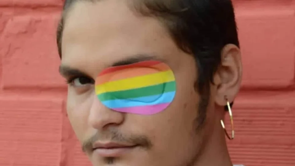 História de cantor que ficou cego após ataque homofóbico no Acre vira filme