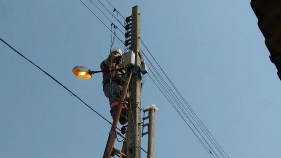 Oito bairros de Manaus devem ficar sem energia  hoje (24/10); confira