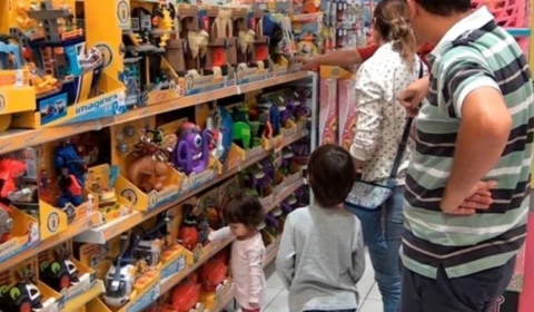 Dia das Crianças deve movimentar R$ 56,3 milhões no comércio de Manaus, diz CDL