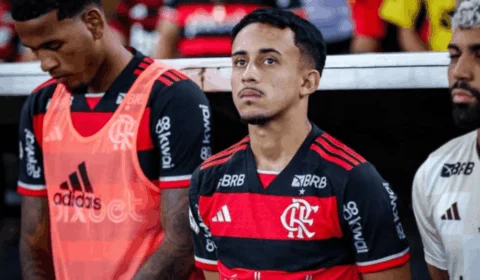 Mulher é ameaçada por torcedores do Flamengo após vídeo íntimo com jogador Matheus Gonçalves