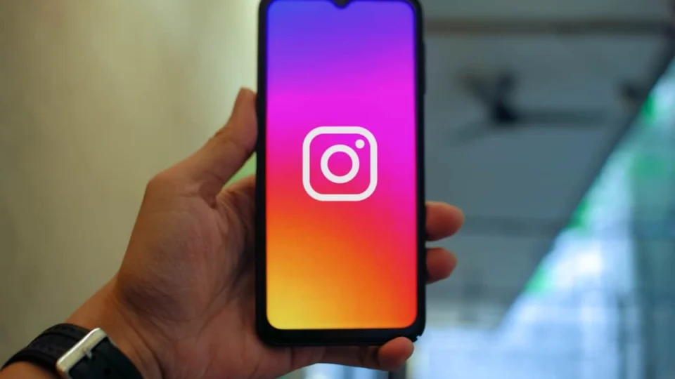 Instagram vai bloquear prints em fotos para evitar chantagem sexual