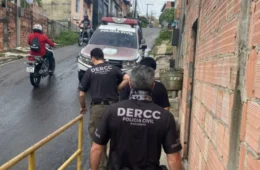 Jovem é preso suspeito de planejar ataques a escolas do Careiro no AM