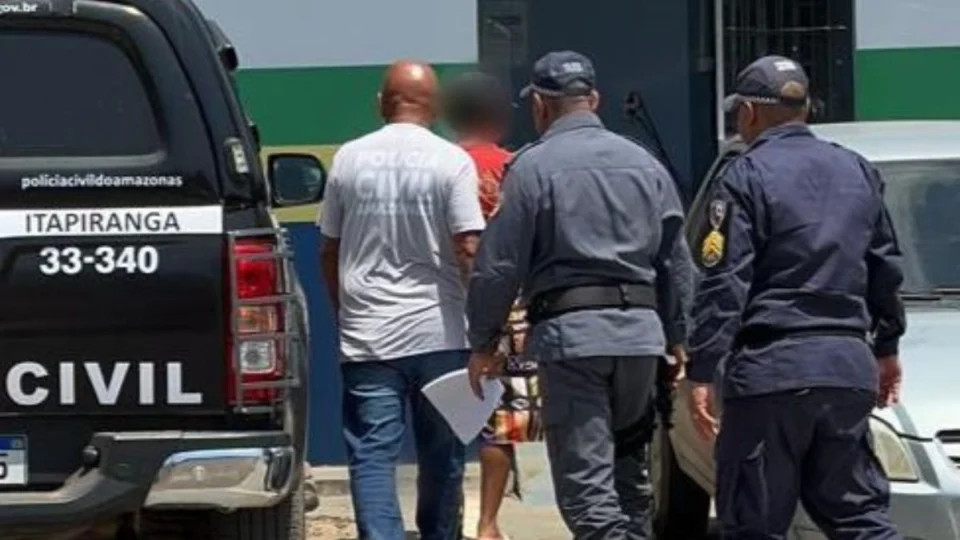 Professor é preso suspeito de estuprar e ameaçar quatro alunas no AM