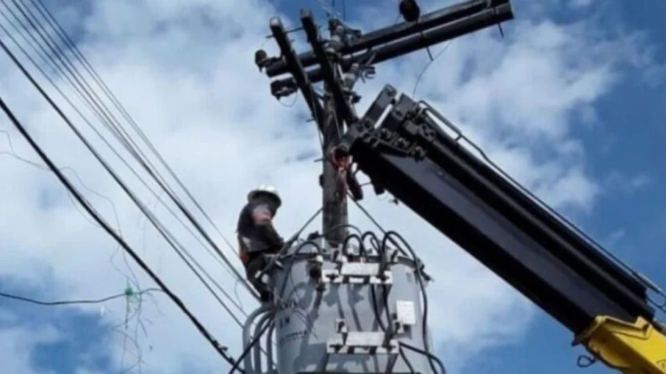 Sete bairros devem ficar sem energia hoje (10/10) em Manaus