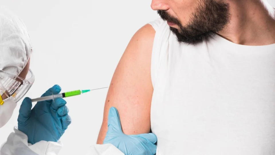 Como aumentar a testosterona? Entenda como funciona o hormônio; veja vídeo