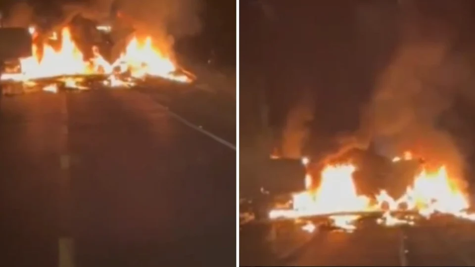 Acidente com três caminhões na BR-364 entre Acre e Rondônia deixa um morto