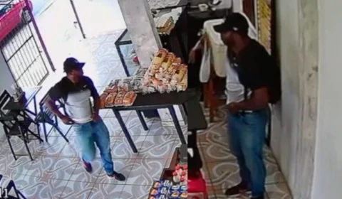 ‘Boca de Flor’ assalta padaria e ameaça funcionários com arma em Manaus