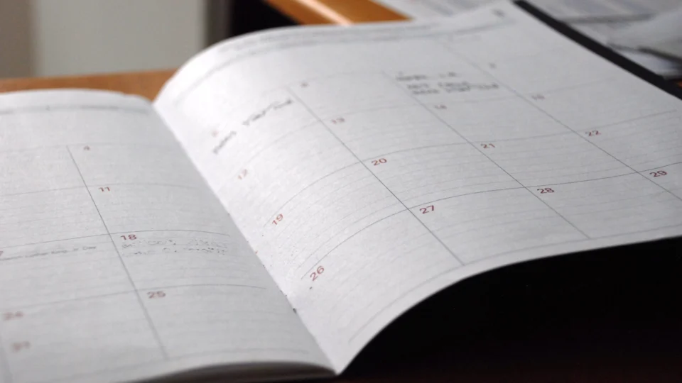 12 de outubro é feriado? CLT trabalha em feriado? Entenda o calendário de outubro