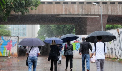 Brasília bate recorde e supera em 67% volume de chuvas esperado para outubro