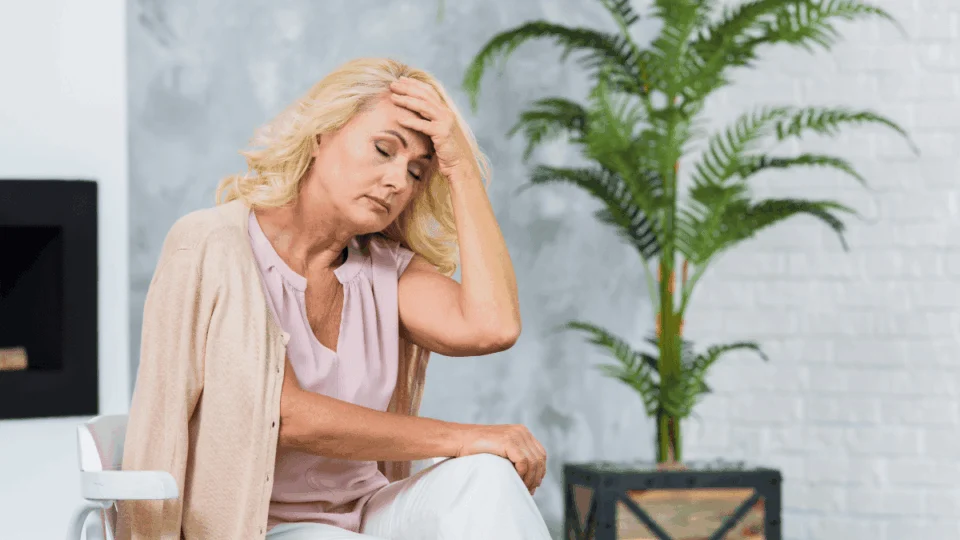Sintomas da menopausa: sinais e dicas para aliviar essa fase