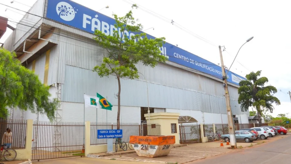 Fábrica Social abre vagas para curso de Corte e Costura no DF