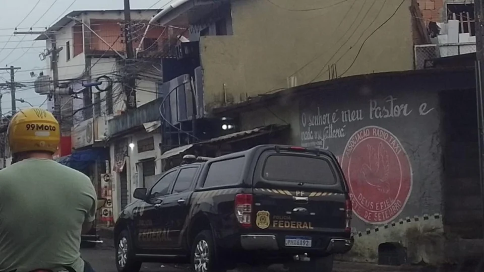 Funcionários são investigados por facilitar embarque de drogas em Aeroporto de Manaus