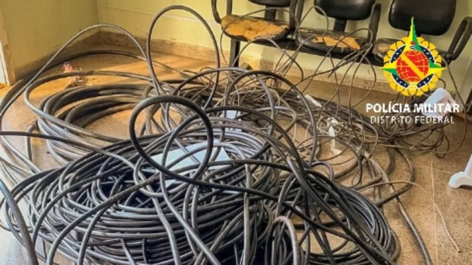 Dois flagrantes de furto de cabos resultam em prisões no DF