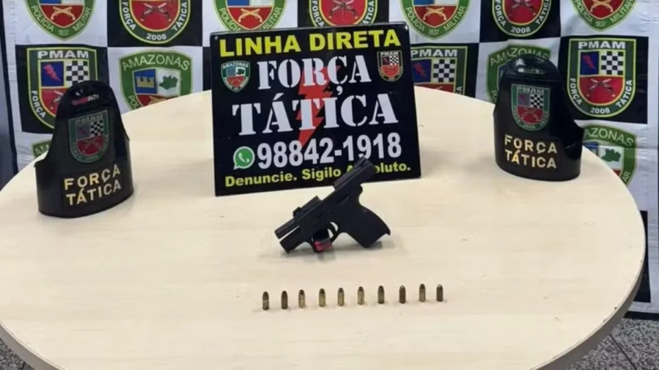 Homem é preso suspeito de ameaçar com arma funcionários de empresa de internet em Manaus