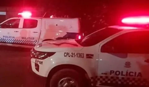 Homem estupra sogra e mata esposa na frente da polícia em RO