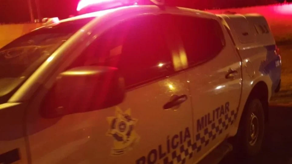 Mulher é esfaqueada na cabeça por irmão após disputa por herança em Vilhena (RO)