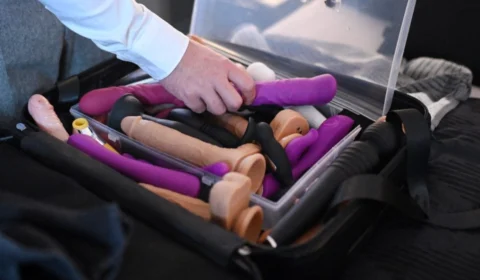 Loja de produtos eróticos realiza doação de ‘brinquedos’ em Porto Velho; entenda