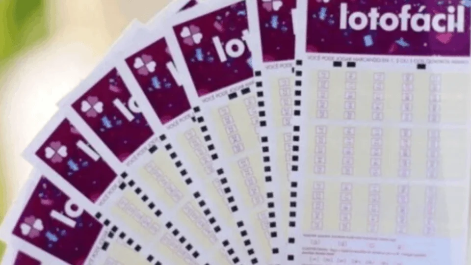 Lotofácil de hoje, sexta-feira (04/10), concurso 3212; prêmio está em R$ 1,7 milhão