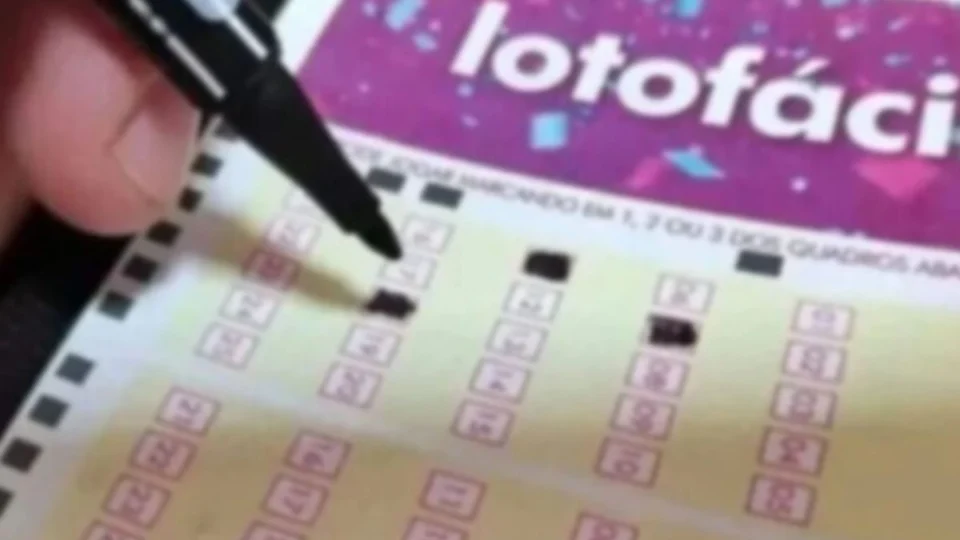 Lotofácil de hoje, sexta-feira (11/10), concurso 3218; prêmio está em R$ 1,7 milhão