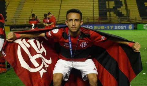 Matheus Gonçalves tem vídeo vazado com ‘amante’ em banheira de motel, porém rebate