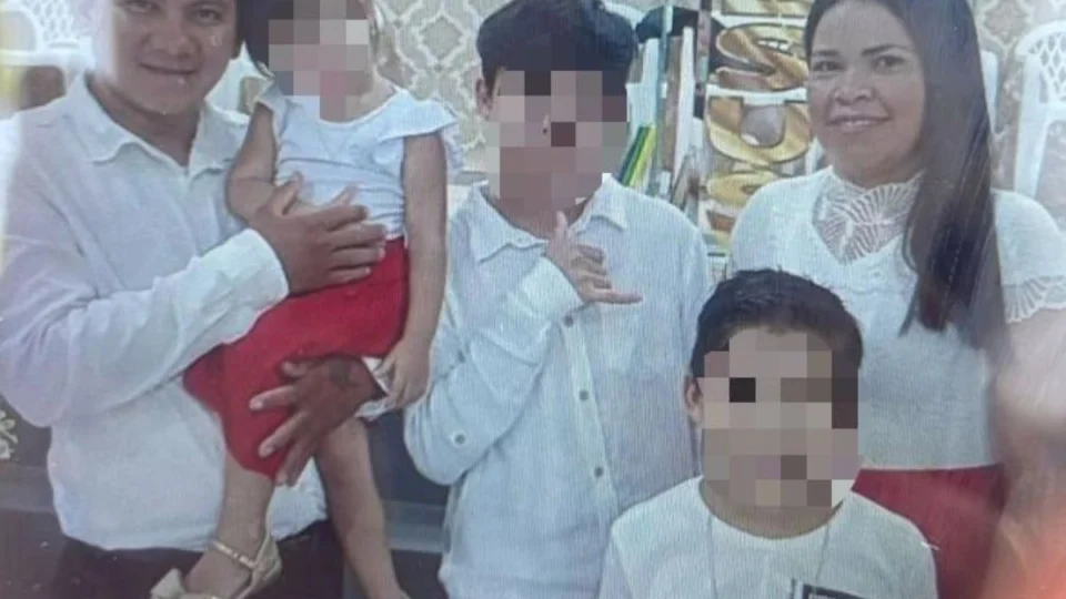 Mulher morre atropelada em Manaus após marido perder direção da moto