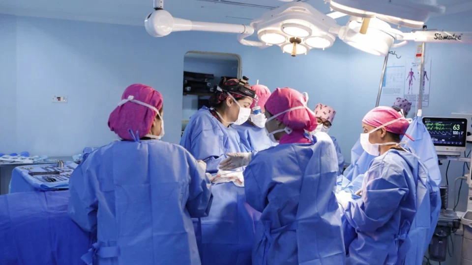 Mutirão oferece cirurgias de reconstrução mamária no DF