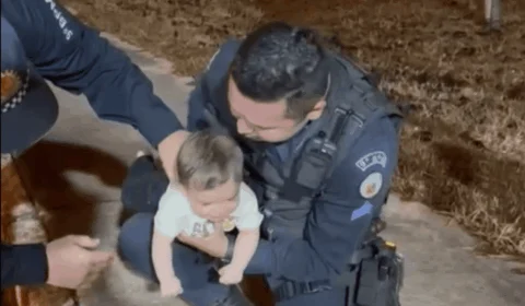 PMDF salva bebê de 7 meses engasgado; veja vídeo do resgate