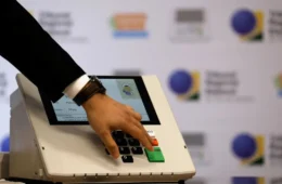 Polícia Federal conduz 27 pessoas por crimes eleitorais no segundo turno