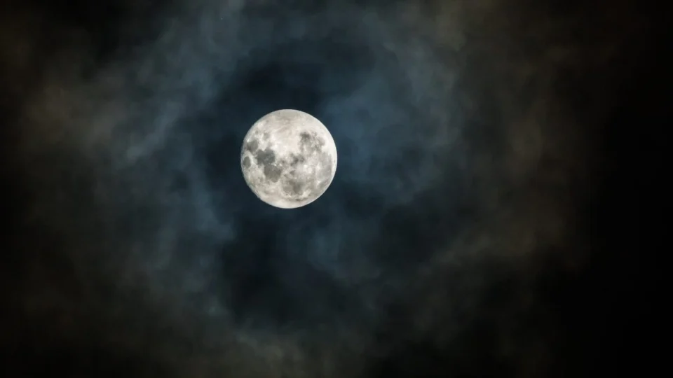 Qual é a fase da Lua hoje (23/10)? Veja calendário lunar de outubro