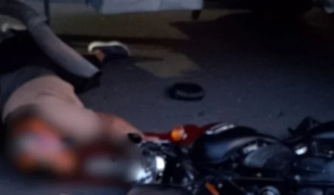 VÍDEO: universitária morre após cair de moto e ser esmagada por caminhão em Manaus