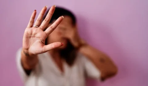 Homem do DF é condenado a pagar R$ 6 mil para ex-esposa por violência psicológica no casamento