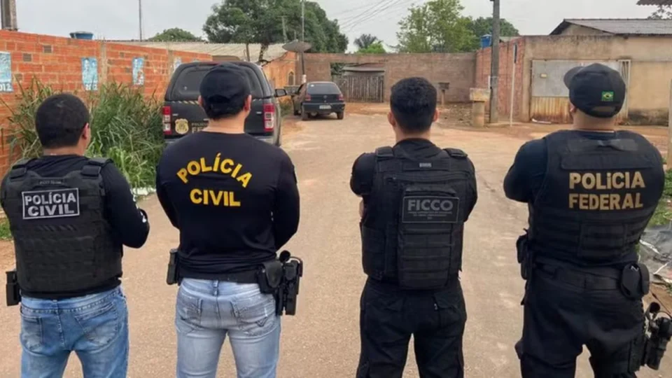 Suspeitos de furtar mais de R$ 200 mil em banco são alvos da PF em Porto Velho