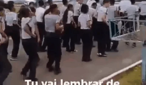 Alunos de colégio militar aparecem cantando palavras de ódio no Tocantins; veja vídeo