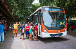 Assaltos a ônibus diminuem em Manaus, aponta SSP