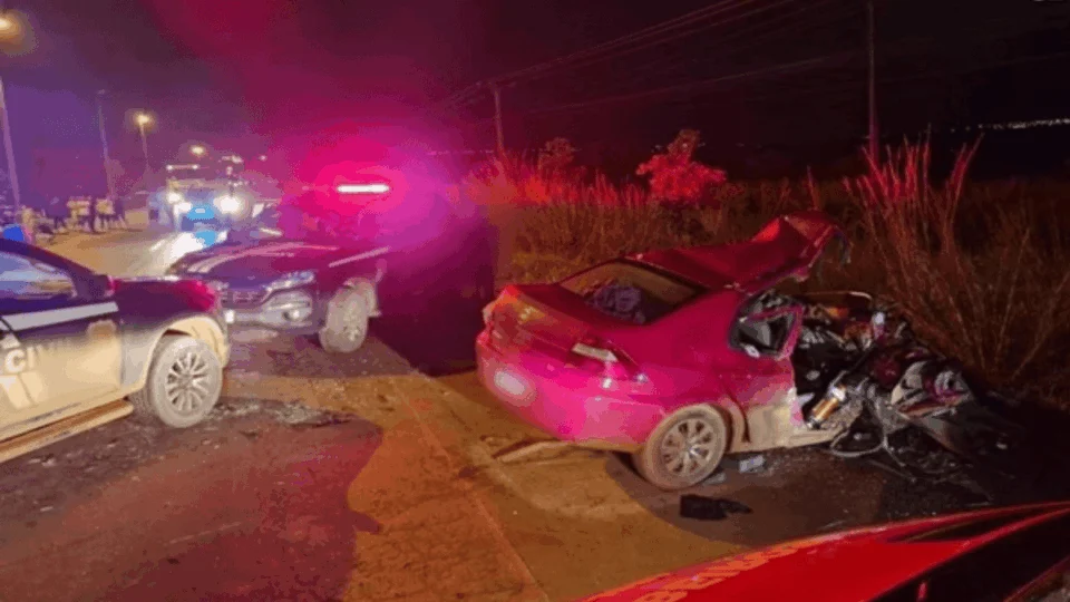 Mulher de 26 anos morre após colisão na BR-080, em Brazlândia (DF)