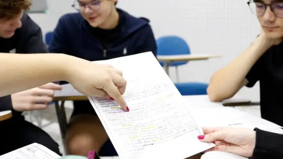 Inscrições do Enem 2025: professor dá dicas e novidades importantes