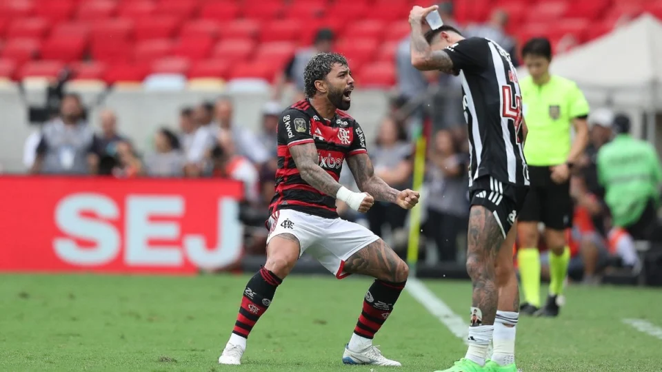 Gabigol volta a brilhar no Flamengo e supera Ronaldo Fenômeno em finais; entenda
