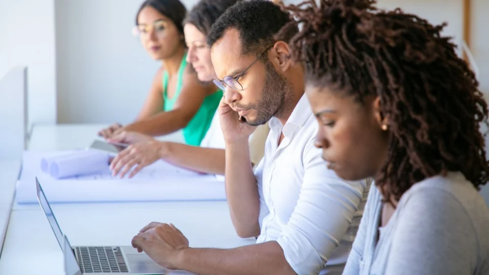 Conheça cursos rápidos para conquistar um emprego neste fim de ano