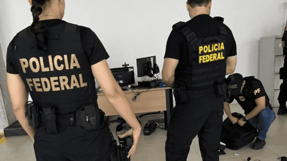 Delegado do AM é preso pela PF suspeito de lavagem de dinheiro