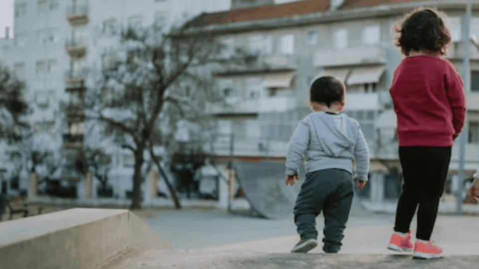 Criança de 1 ano morre atropelada enquanto brincava em rua de Rio Branco